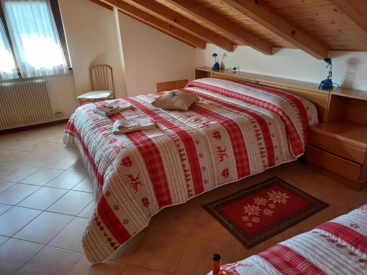 B&B Piazzi Di Katia Caderzone Exterior photo
