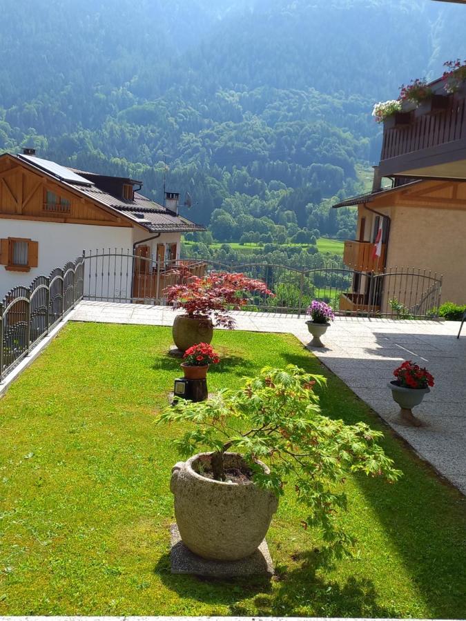 B&B Piazzi Di Katia Caderzone Exterior photo