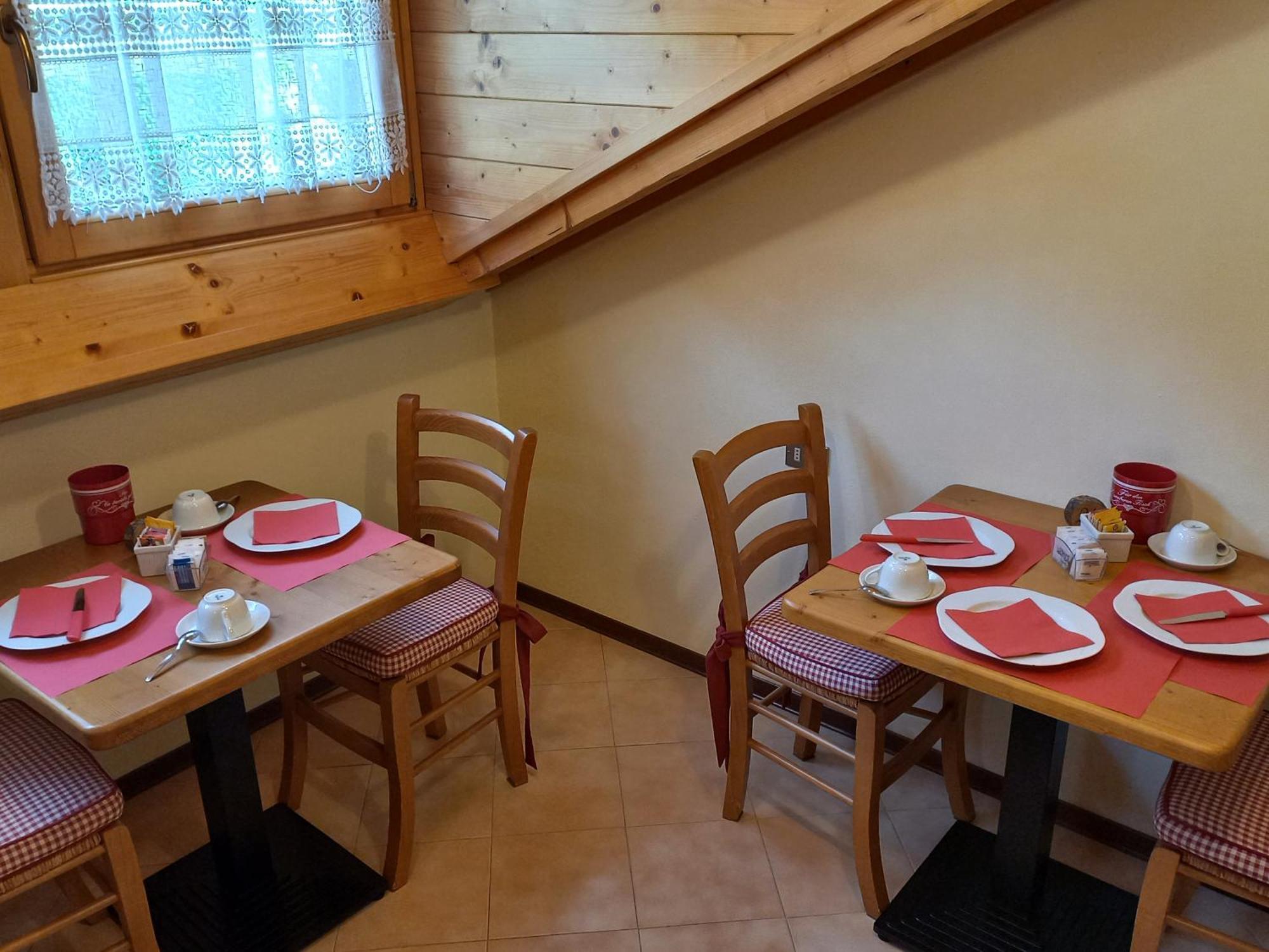 B&B Piazzi Di Katia Caderzone Exterior photo
